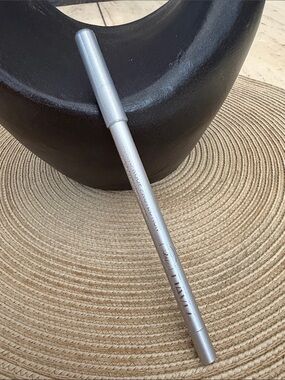 New Silver Metallic Eye & lip Pencil by Davis